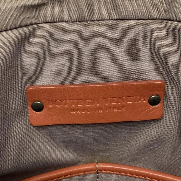 BOTTEGA VENETA Intrecciato - Red Leather Business Bag 723-082325 - Picture 13 of 14